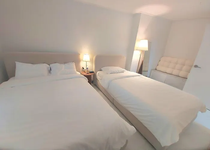 Affittacamere Shinhwahouse 5 Mins From Station