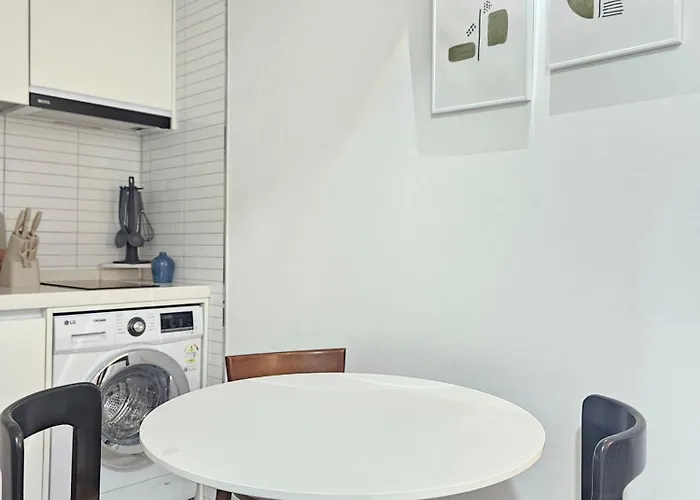 Affittacamere Shinhwahouse 5 Mins From Station