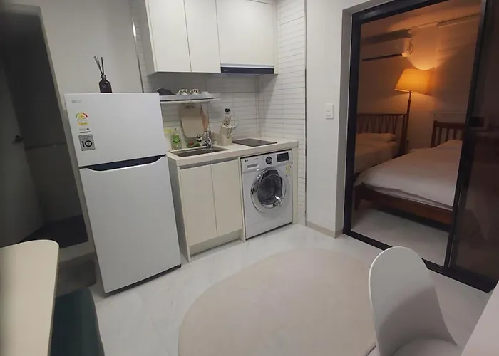 Shinhwahouse 5 Mins From Station Affittacamere 4*
