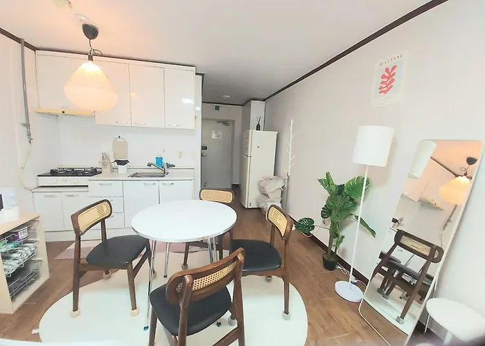 Shinhwahouse 5 Mins From Station Affittacamere Seul